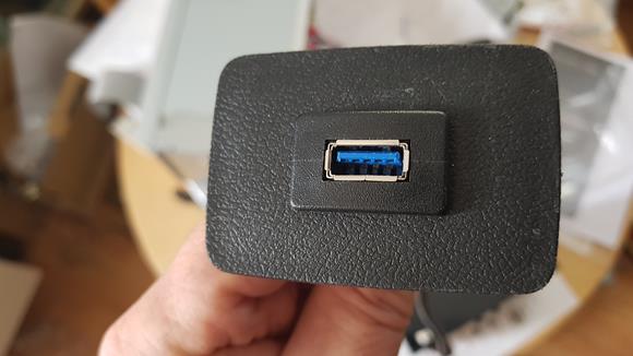 MediaCenter Joying im Ducato einbauen 15 usb anschluss