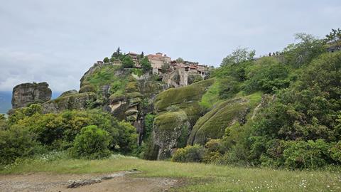20230512 0958 meteora r