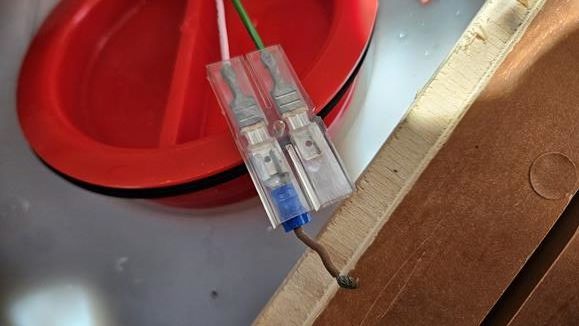 Wasserpumpe im Wohnmobil tauschen 6 wasserpumpenkabel