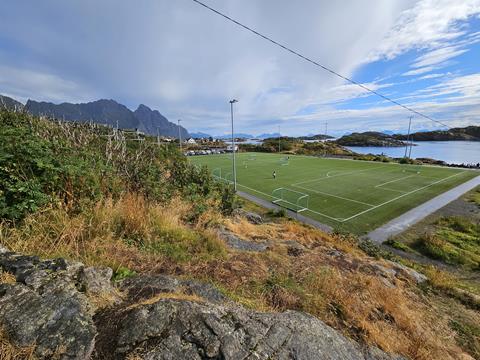 Lofoten- Natur pur, viele Touristen 6 Stadion
