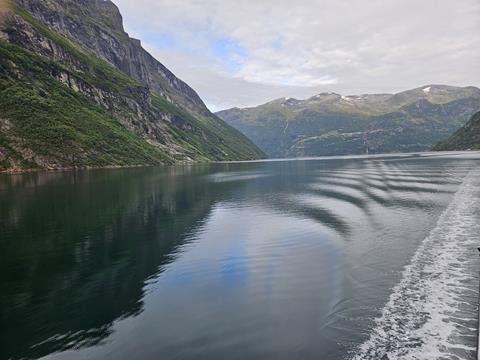 geiranger 095602 r