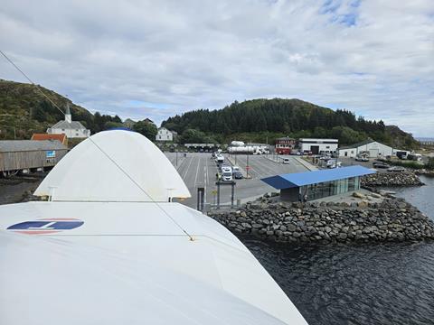 lofoten 144704 r