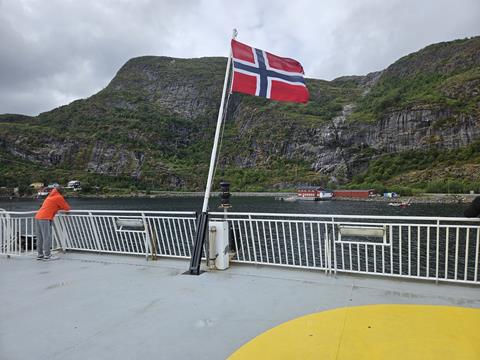 lofoten 145018 r