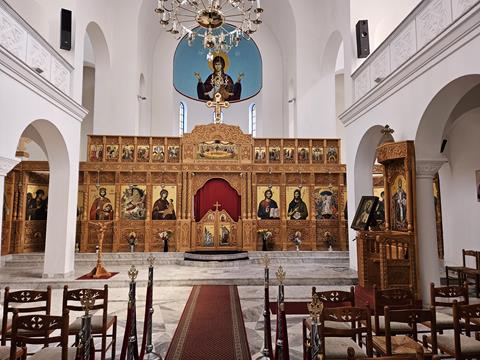 Shkodra - Eine Stadt der Gegensätze 25 Kirche Altar