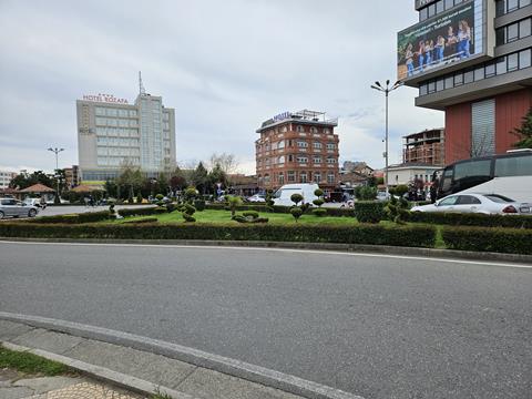 Shkodra - Eine Stadt der Gegensätze 29 Zentralplatz in Shkodra