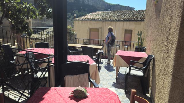 Corleone und die Mafia 7 24 130012terrasse r