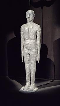 24 122238normannenstatue r