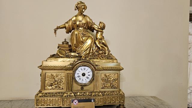 Standuhr