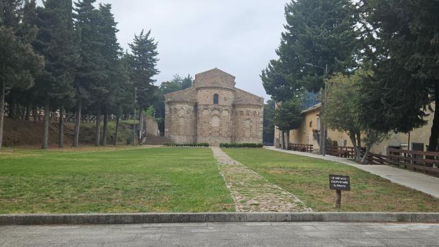 Kloster Santa Maria del Patire