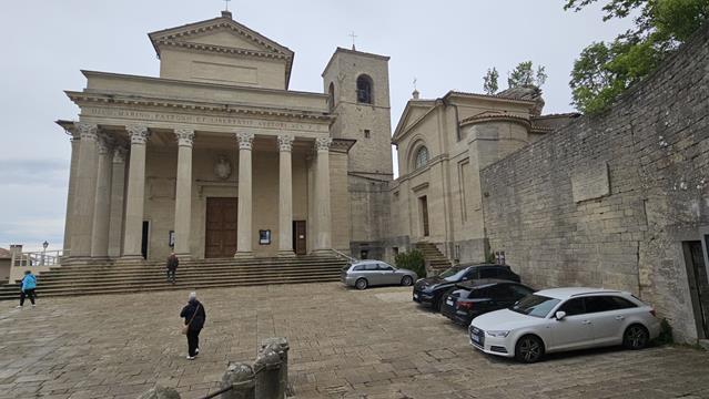 24 sanmarino130501 r