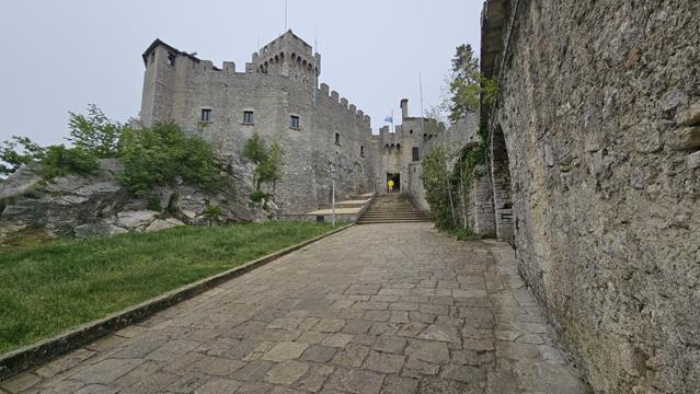 24 sanmarino132534 r