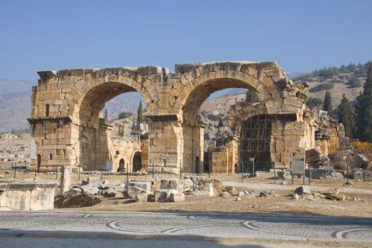 Hierapolis und Pamukkale 19 hierapolis 4671 r