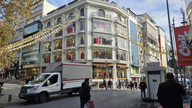 istanbul 111633 r