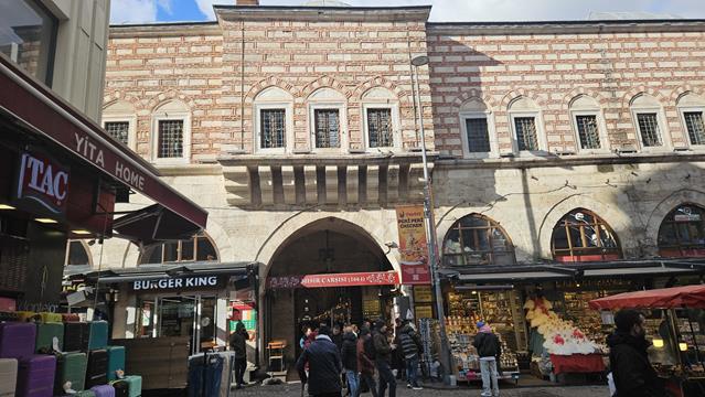 istanbul 133921 r