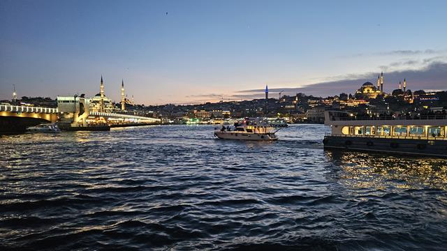 Istanbul bei Nacht