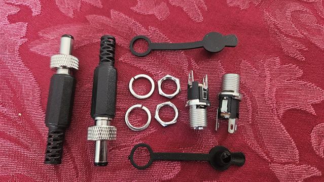 100231 Klinkerstecker r