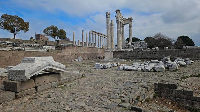 Pergamon in Bergama 12 pergamon