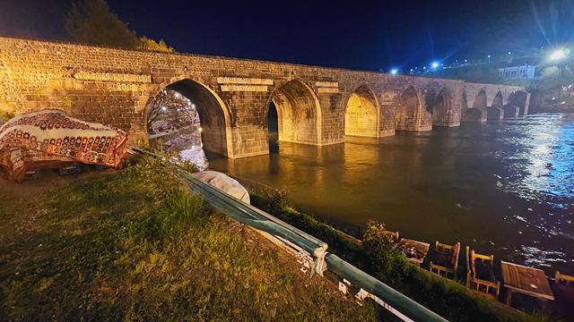 diyarbakir brücke