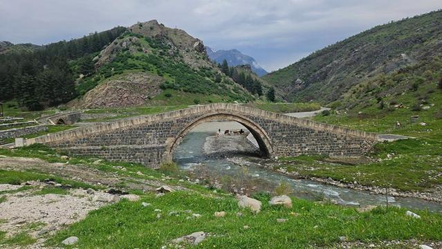 Nach Tatvan zum Van See 1 van baykan brücke