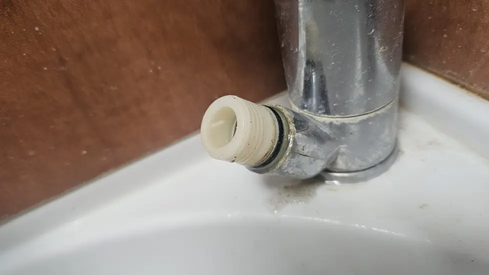 Wasserhahn undicht 6 Badhahn 2